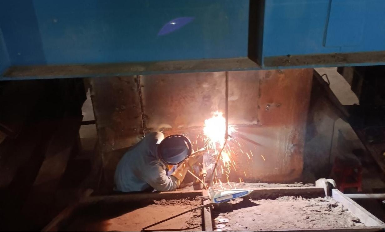 国庆我在岗 | 鸿运国际一线员工献礼祖国74华诞