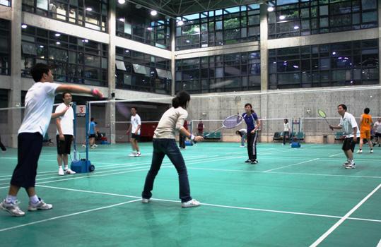 集团总部第二届羽毛球角逐圆满竣事