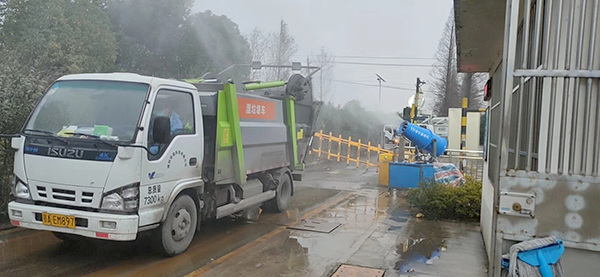 鸿运国际集团：多措并举，，，，，，，确保防疫不松，，，，，，，生产不误